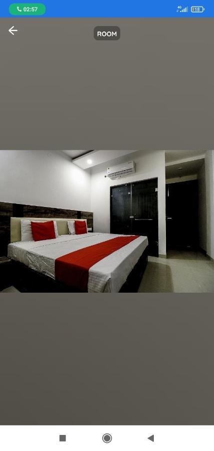 Hotel Almond Zirakpur Exterior photo
